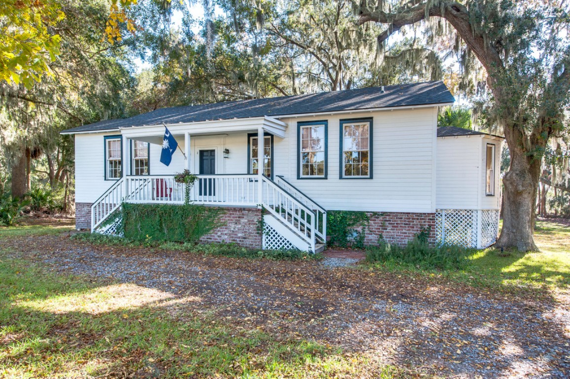 70 White House Lane, Bluffton, South Carolina 29910, 3 Bedrooms Bedrooms, ,2 BathroomsBathrooms,Single Family Home,Rental Listings,White House Lane,1028